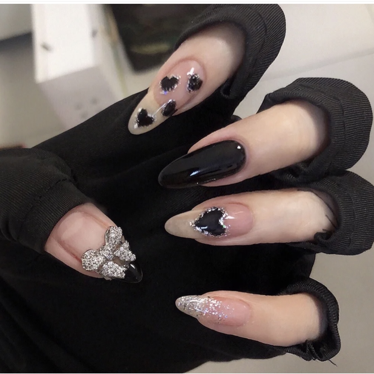 jiajia手工定制甲片可拆卸穿戴假指甲光疗黑色爆闪蝴蝶结爱心美甲