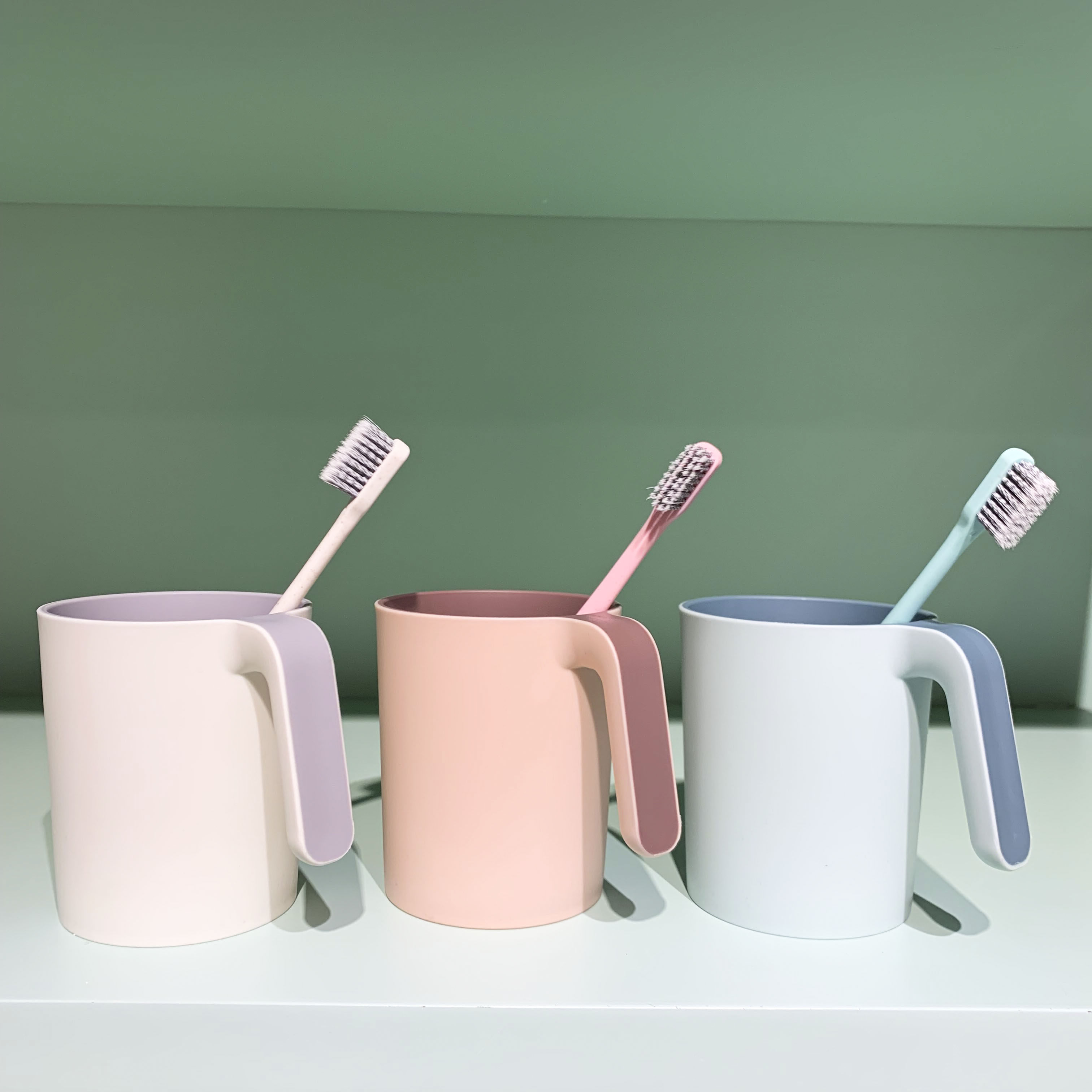 大全—包邮 爱家居优选 北欧风双色pp漱口杯家用带把刷牙杯情侣洗漱杯