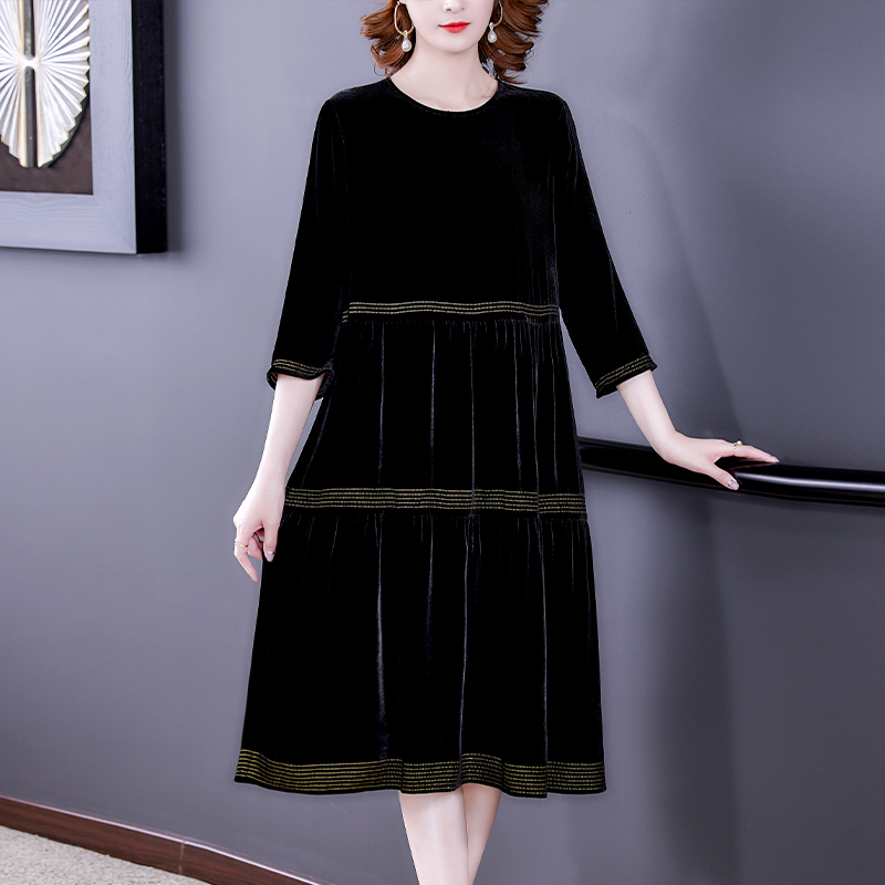 真丝金丝绒连衣裙2021新高端奢华大牌气质黑色冬季显瘦拼接中长款