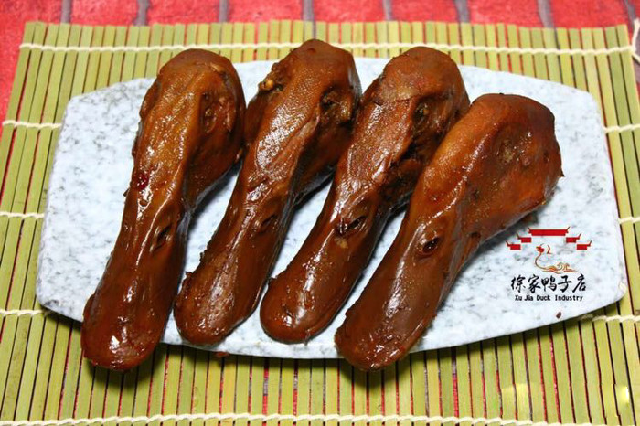 南京特产特色美食小吃徐家鸭子烤鸭盐水鸭头鸭肉零食