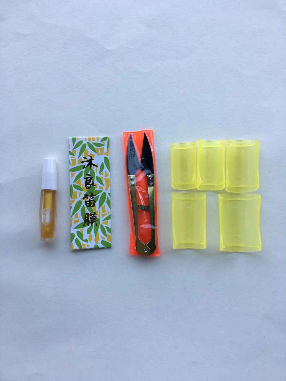 沐良笛膜套装(笛膜 胶 修剪器 笛膜保护器)成人初学者学生儿童在类目 乐器/吉他/钢琴/配件, 乐器配件, 笛膜中 - 来自Buy2taobao.com提供专业的淘宝代购服务