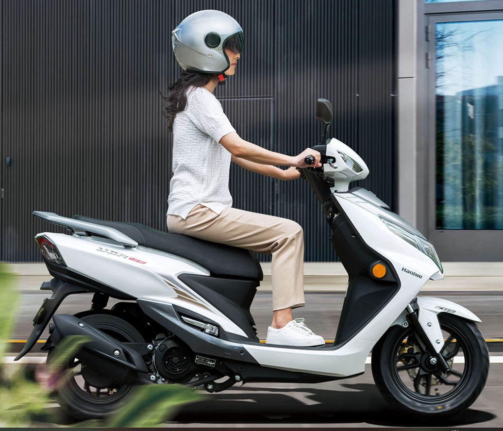 豪爵ucr125t31踏板摩托车尾箱护杠国四电喷双启动箱杠版刹车联动