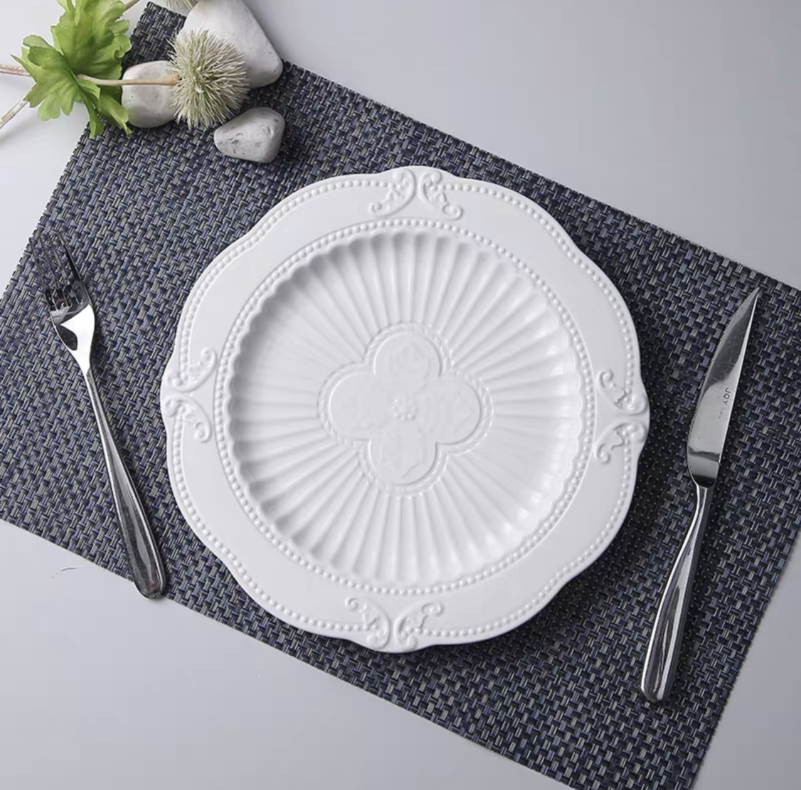 复古巴洛克浮雕白色陶瓷餐盘家用盘子婚庆花艺摆盘甜品牛排盘西餐