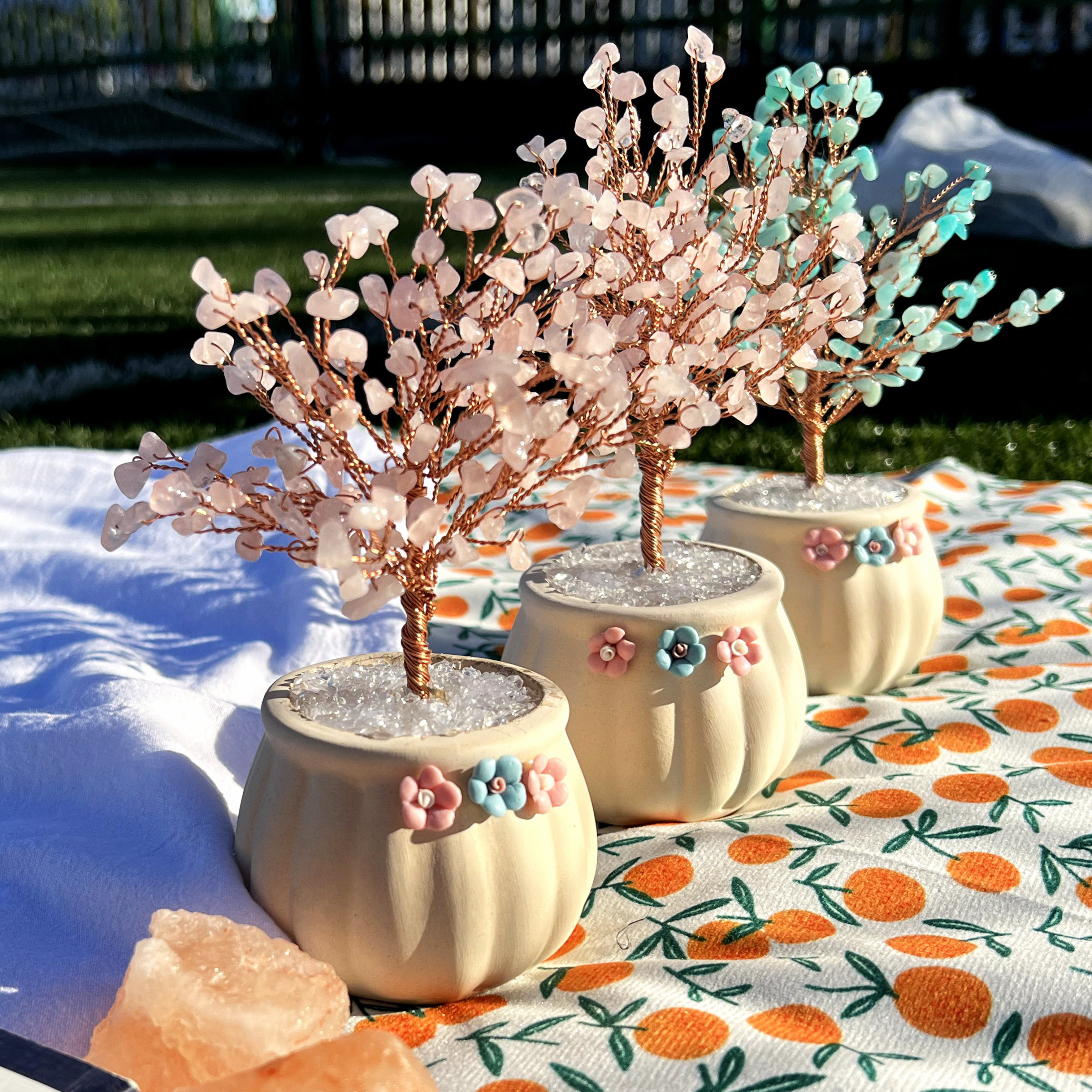 天然粉水晶摆件桃花树家居饰品创意水晶花礼物晶石手工花朵水晶树