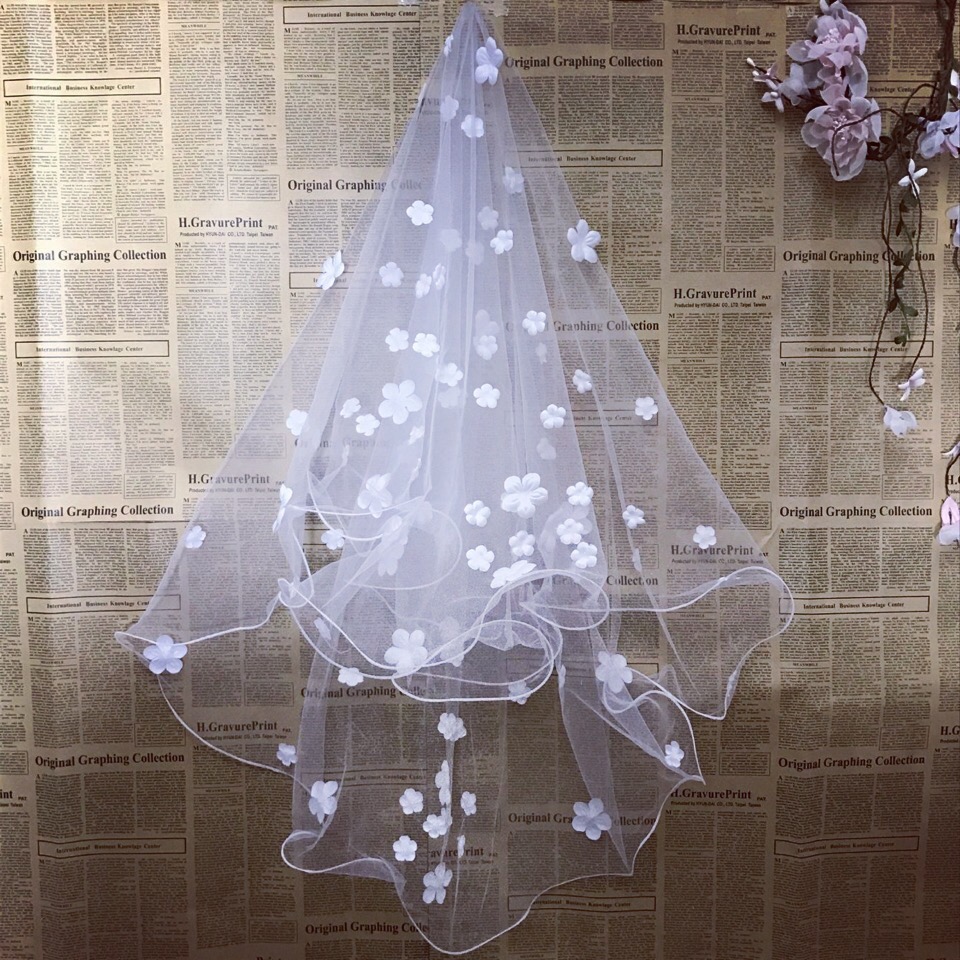 Bridal veil Korean Lace Petal Headdress have cash less than that is registered in the accounts Wedding dress Headdress Tailing Korean Edition Headdressin the Accessories/Leather belt/Hat/Muffler , Wedding dress accessories , Veil category - from Buy2taobao.com to provide professional Taobao agent buy service