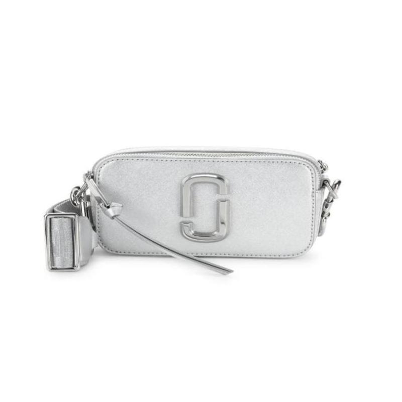 Marc Jacobs女包单肩斜挎包小方包纯色时尚轻便正品89211760在类目 箱包皮具/热销女包/男包, 女士包袋新, 小方包中 - 来自Buy2taobao.com提供专业的淘宝代购服务