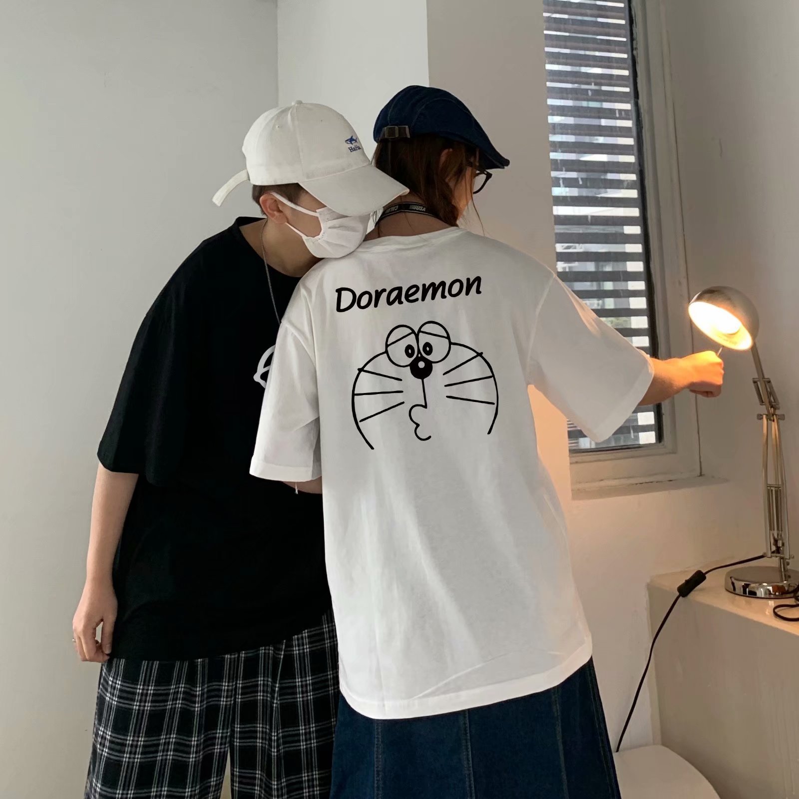 情侶裝夏裝2020潮牌小衆設計感哆啦A夢叮當貓學生短袖寬松聯名T恤在類目 男裝, T恤中 - 來自Buy2taobao.com提供專業的淘寶代購服務