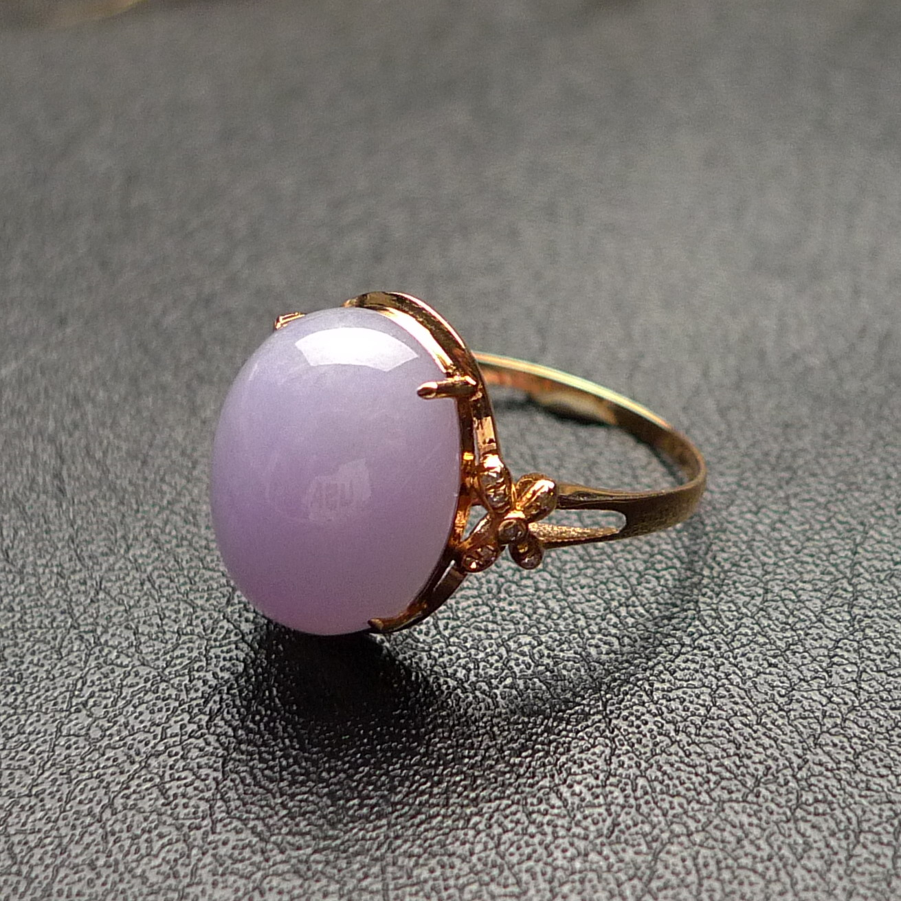 18k金伴钻镶嵌紫罗兰水润翡翠a货蛋面戒指(圈口15号)3.40克