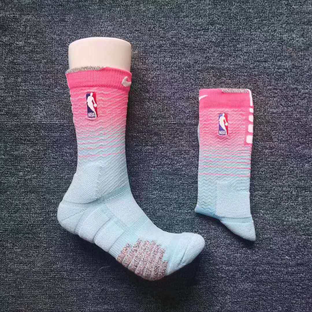 特价nba篮球袜 高筒袜_篮球袜nba球袜子热火渐变高筒帮球队色logo毛巾