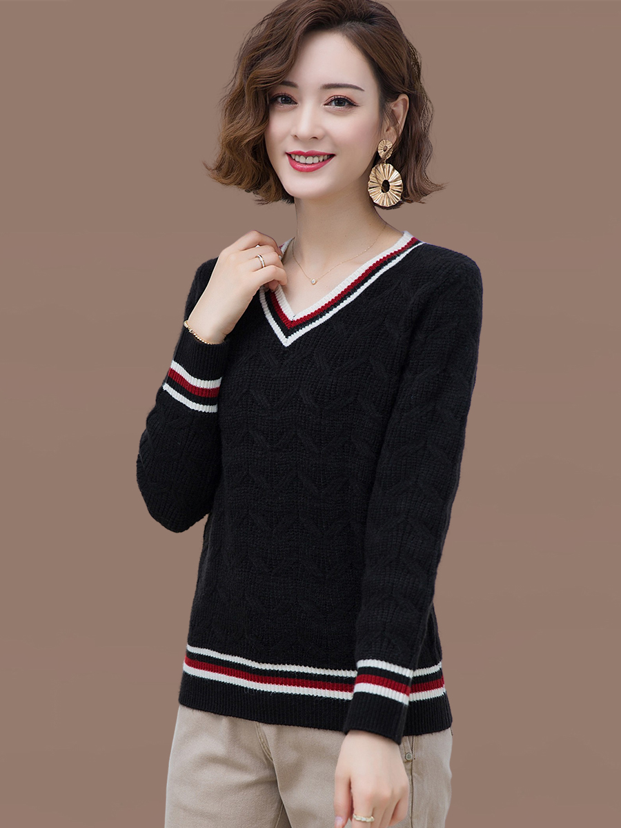 鸡心领v领女士2021新款今年流行的上衣早秋款毛衣春秋针织打底衫