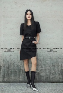 MUMU2024夏季新款韩版小众设计性感露腰修身显瘦不规则气质连衣裙