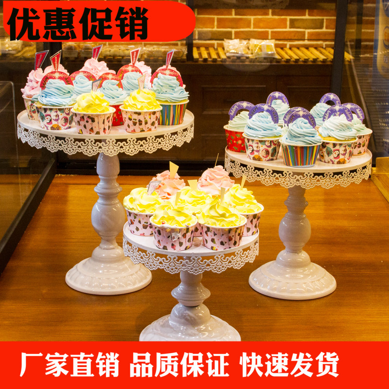白色鐵藝婚禮蛋糕盤紙杯蛋糕托盤架高腳水果盤歐式點心架糕點盤子在類目 餐飲具, 餐具, 果盆/果盤/果籃中 - 來自Buy2taobao.com提供專業的淘寶代購服務