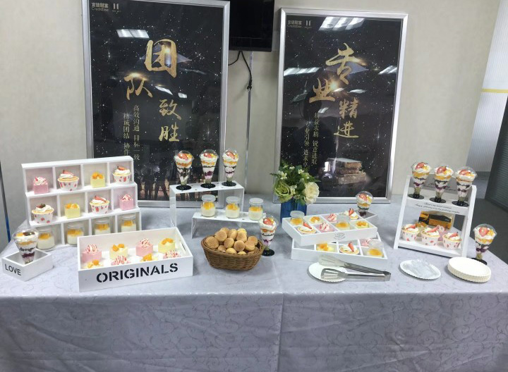 甜品摆台收纳盒 婚礼派对甜品展示台 白色浪漫甜品展示架拍照道具