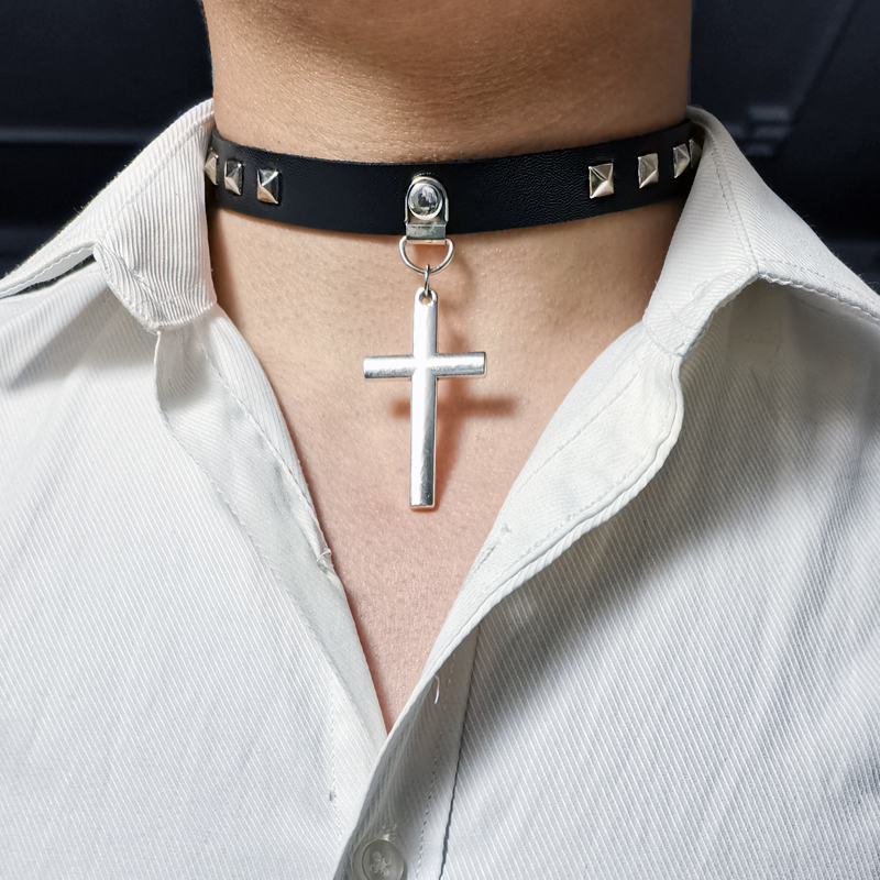 朋克风皮质十字架项圈潮男简约嘻哈脖圈少女暗黑哥特铆钉颈带项链
