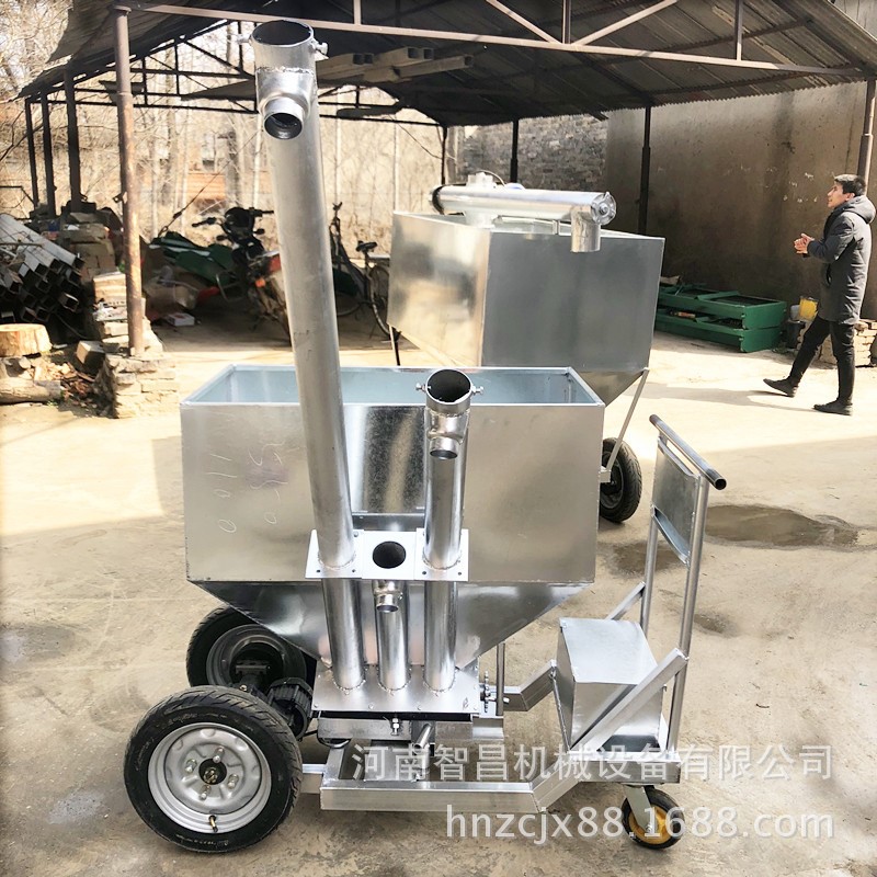 新k养殖c小型喂电款动f料机自走式三层鸡饲料q喂料车喂料车