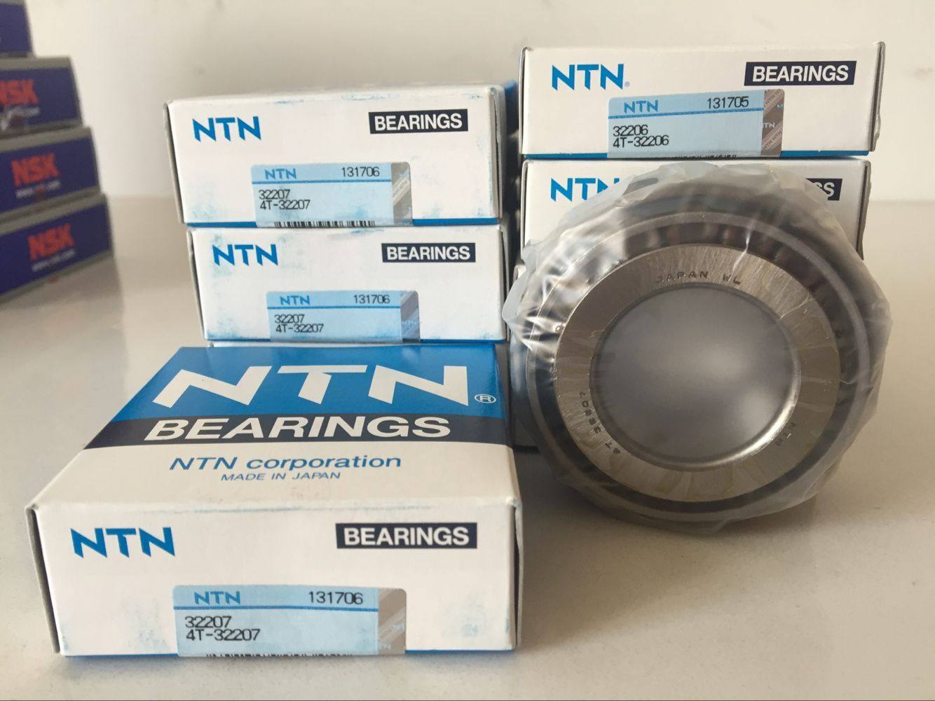 日本ntn进口 30214 30215 30216 30217 30218 30219圆锥滚子轴承