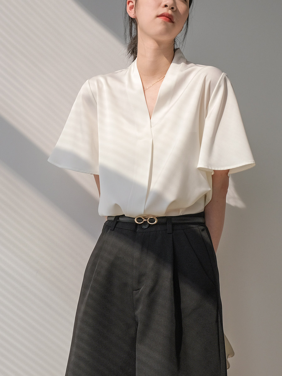 白色v领缎面短袖衬衫女小个子时尚洋气职业内搭垂感夏高端