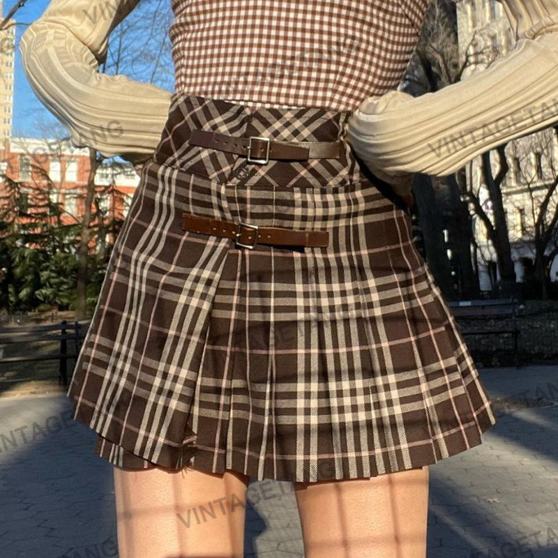 棕色格子半身裙