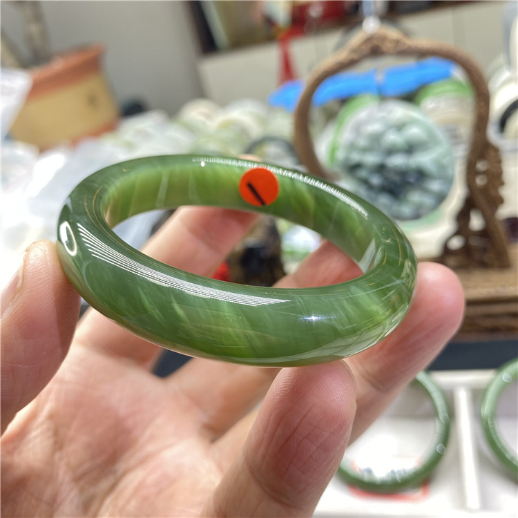 精品天然俄罗斯碧玉冰料猫眼手镯乌兰海女款中高端玉石手镯