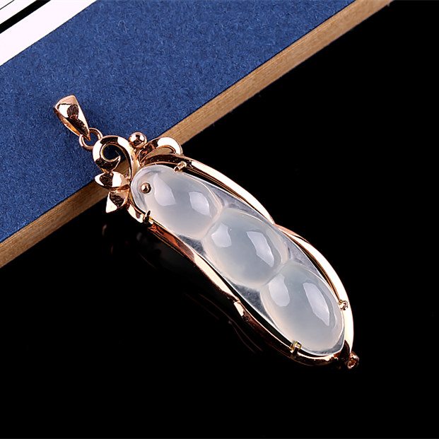 翡翠四季豆吊坠男女款冰种福豆天然玉豆荚豆角翡翠豆子镶嵌18k金