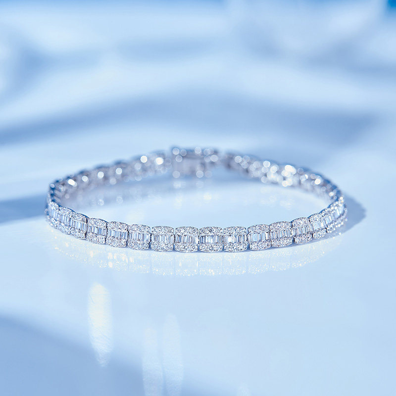 喜钻白18k金梯方钻石正品时尚奢华气质满钻群镶克拉钻石手链女