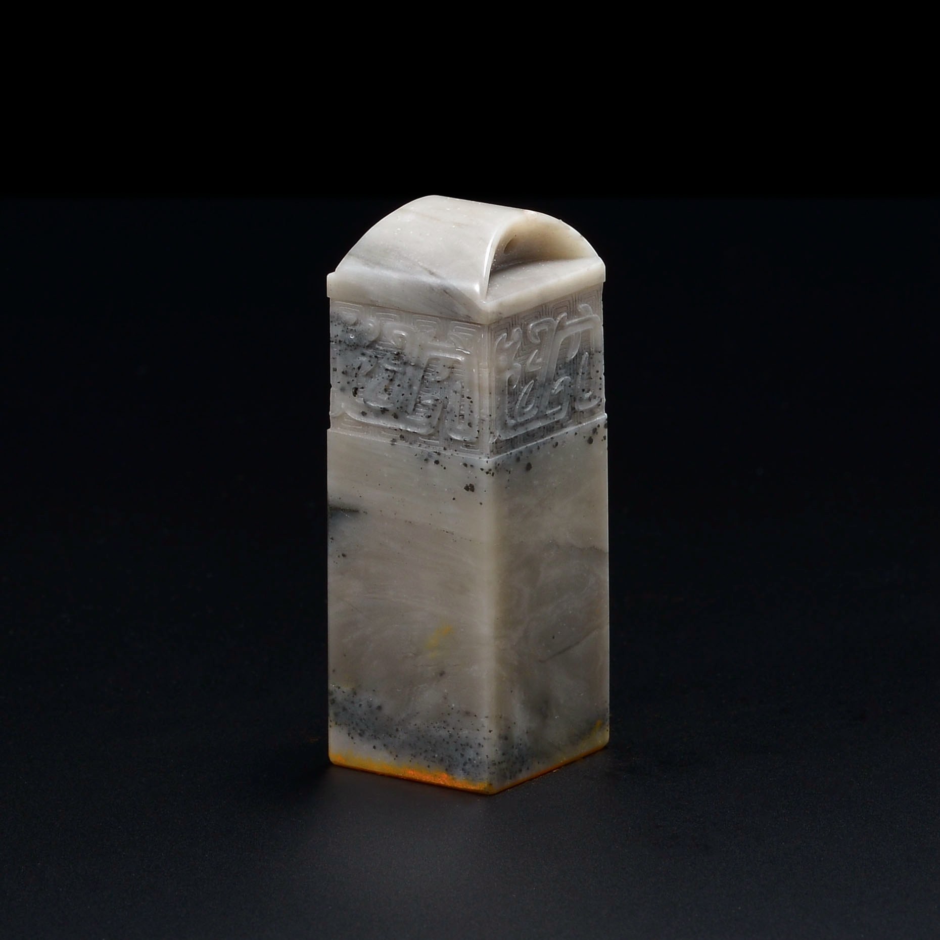 李平《闲云野鹤》昌化石印章