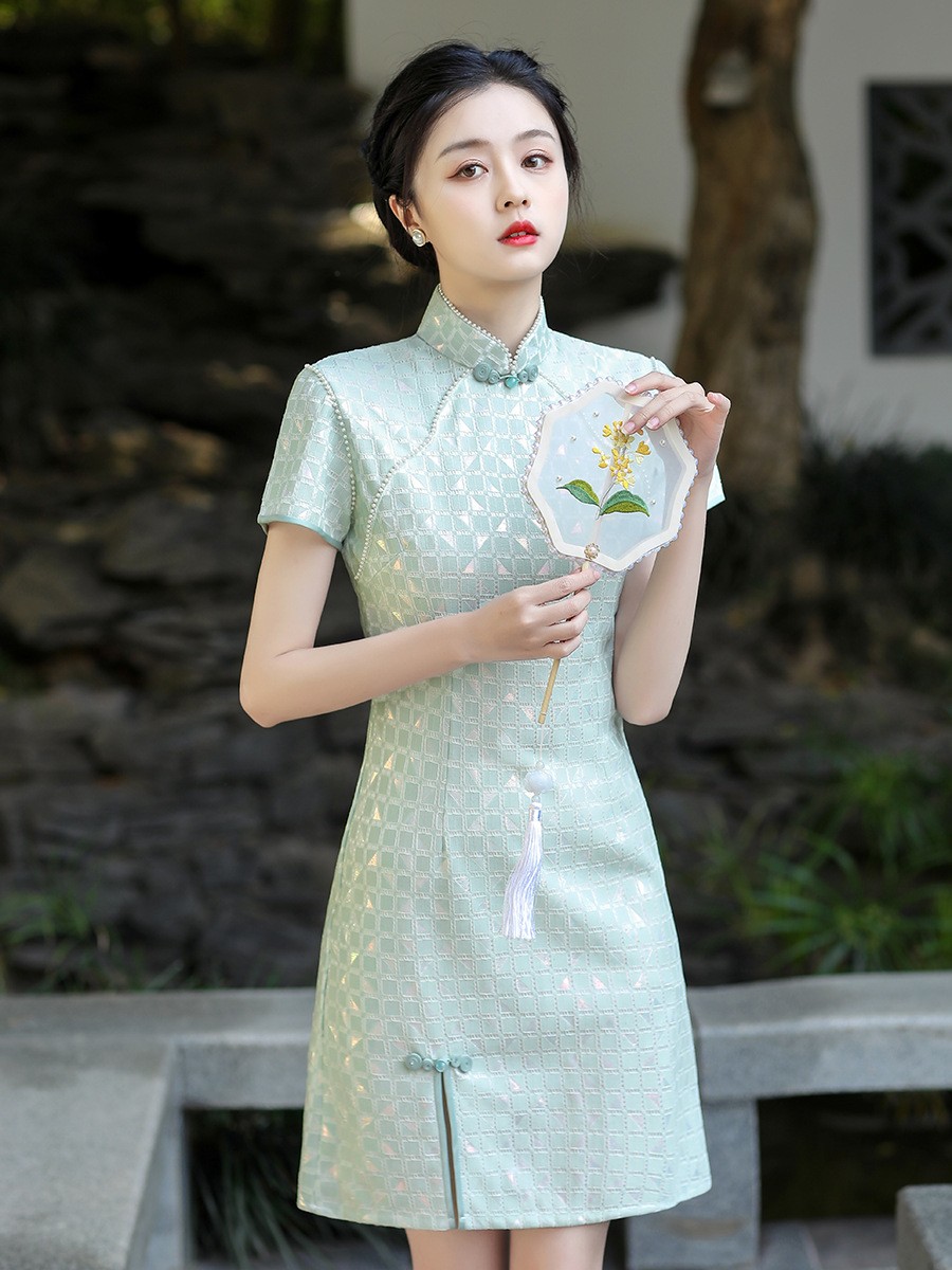 改良新式夏季优雅前开叉短旗袍2022年新款少女年轻款气质短袖单层