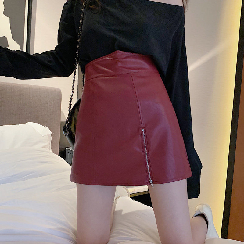 红色皮裙半身裙