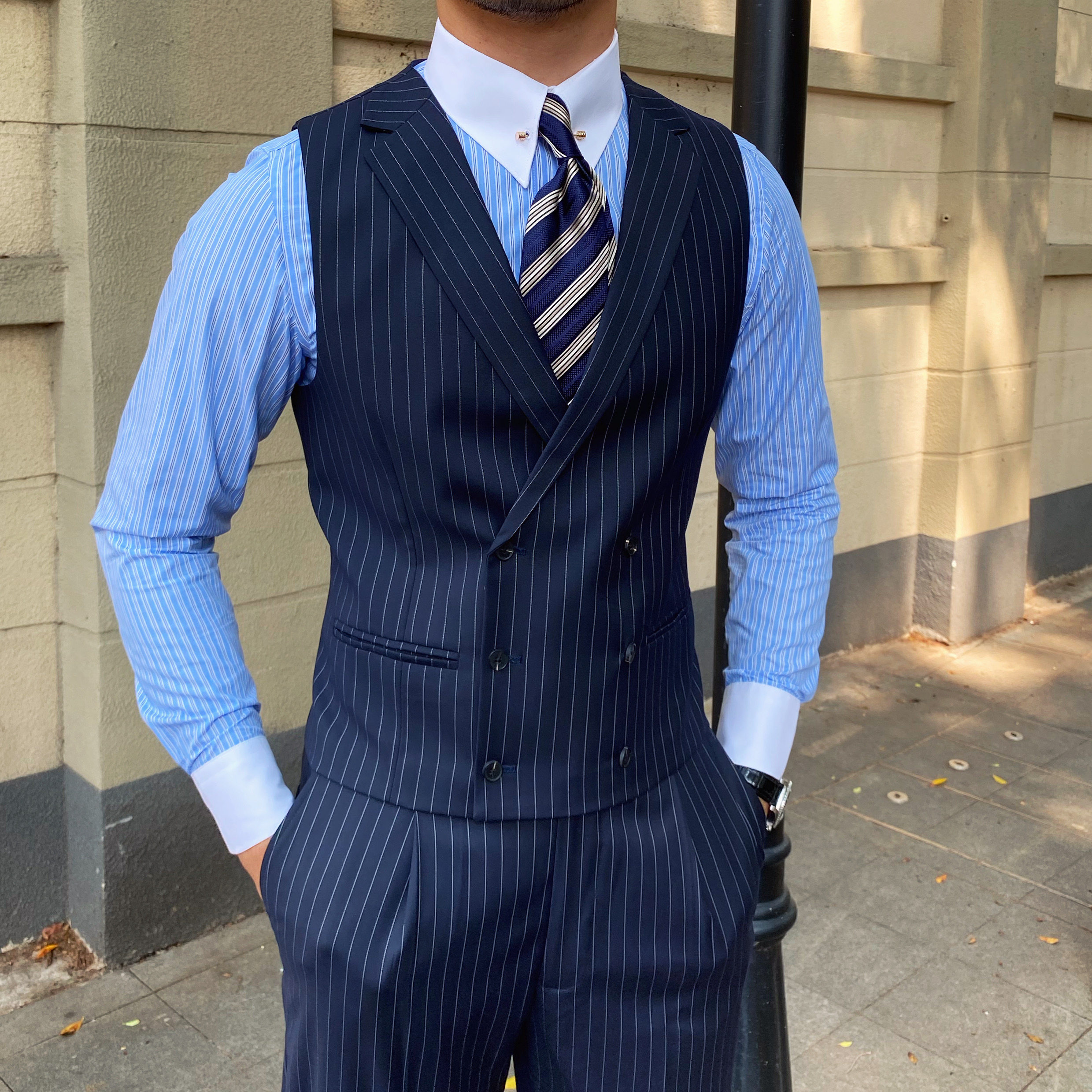 双排扣_鹿三先生男士条纹西装马甲意式那不勒斯双排扣翻领背心复古