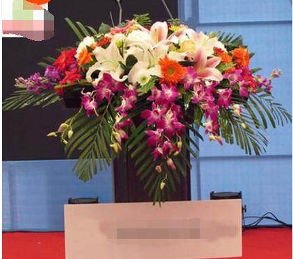 桌花签到演讲讲台花开开会年会梧州州市万秀商务用花