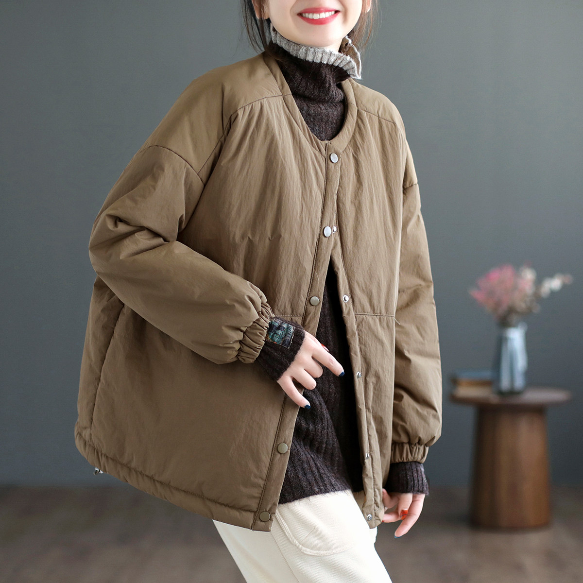 代勒文艺范基础款磨砂圆领棉衣女士短款宽松棉袄休闲纯色棉服外套