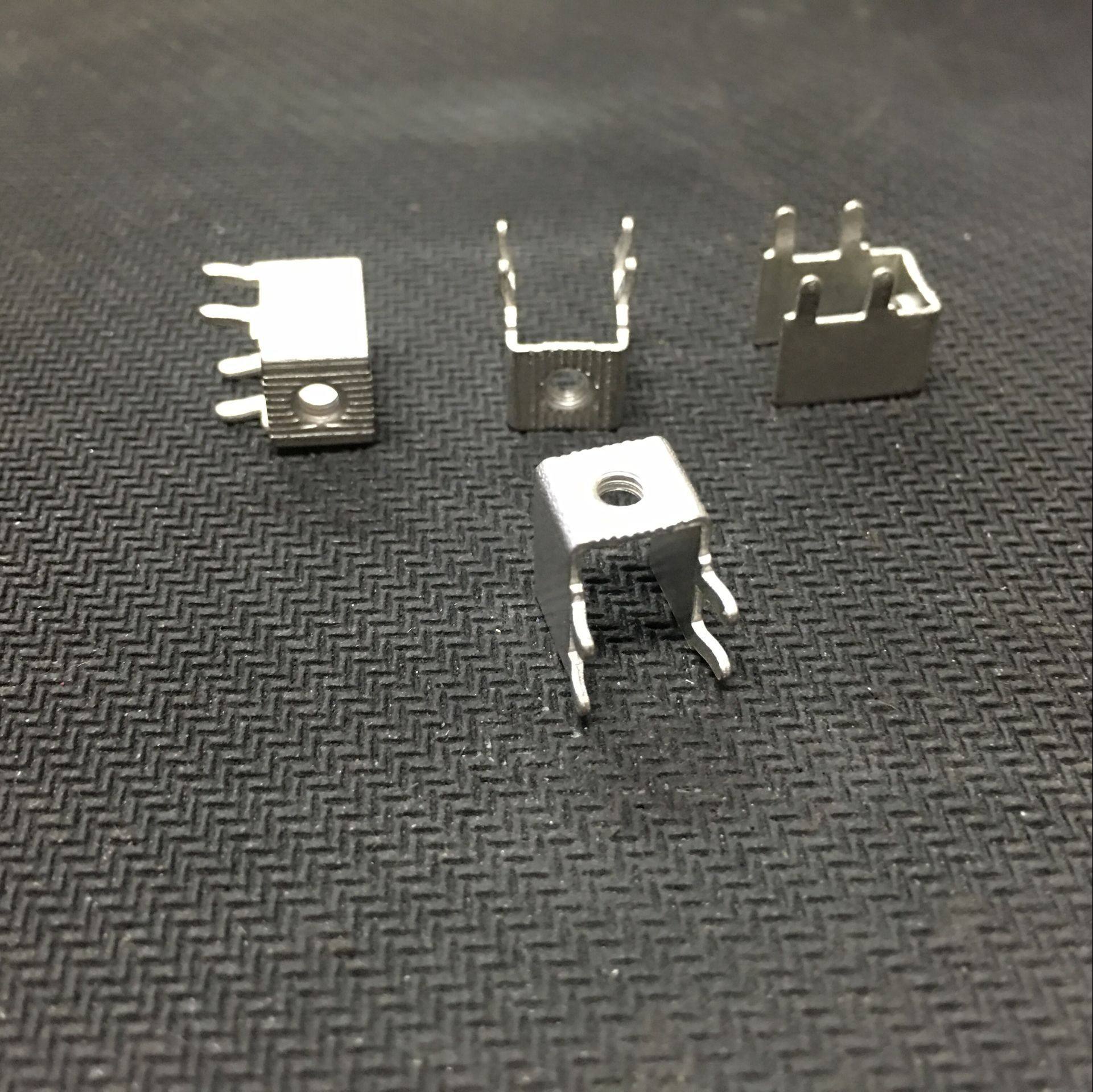 pcb-2m3线路板焊接端子侧卧攻牙四脚五金接线接线端子