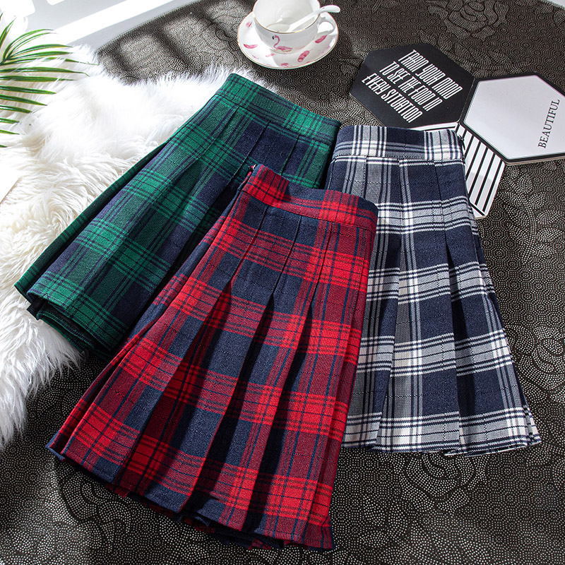 gules lattice Pleated skirt spring and autumn Dark green lattice Short skirt Show thin Large green lattice skirtin the Women's clothing/Boutique , Skirts category - from Buy2taobao.com to provide professional Taobao agent buy service