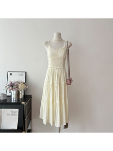 夏季纯欲风新款高级感气质收腰长裙温柔显瘦白色吊带裙花边连衣裙