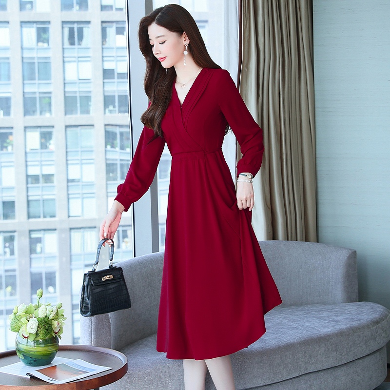 2021年冬装连衣裙今年最新款流行秋款女装好看漂亮冬天冬季衣服裙