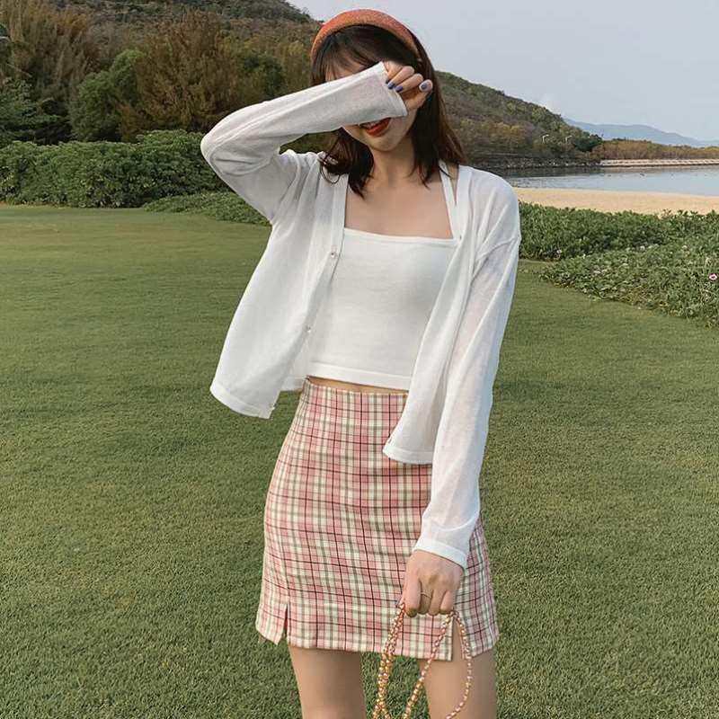 白色防晒衣女夏季披肩外搭配裙子短款冰丝针织开衫薄款小外套上衣