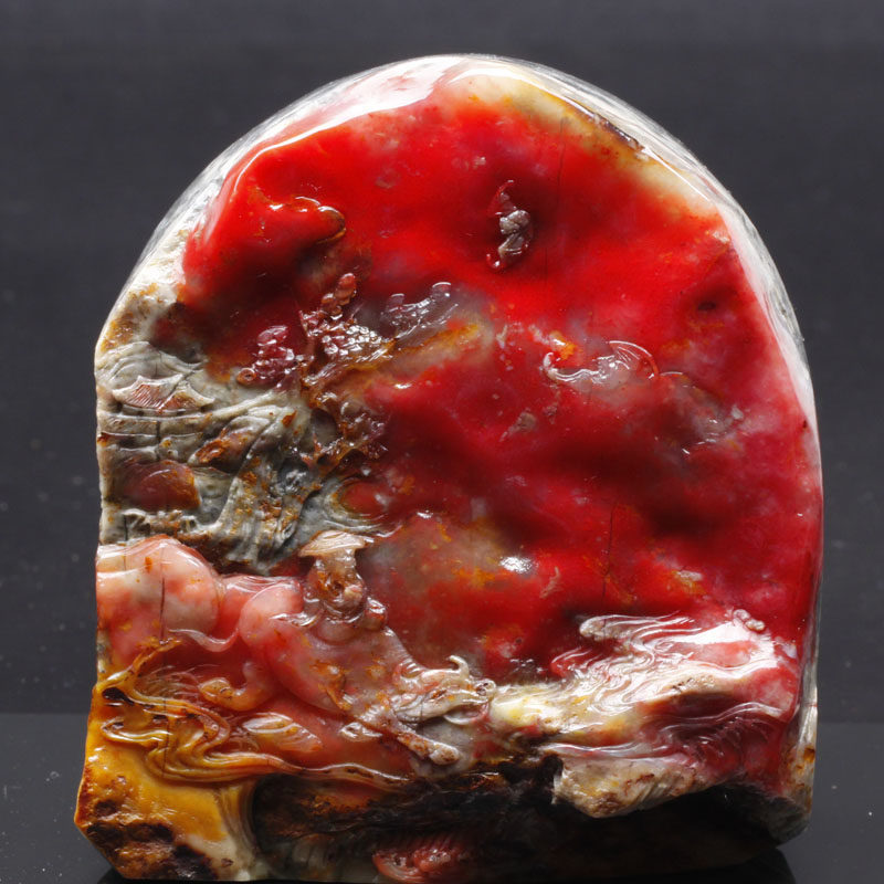 顶级昌化桃花血鸡血石摆件 954克 收藏臻品