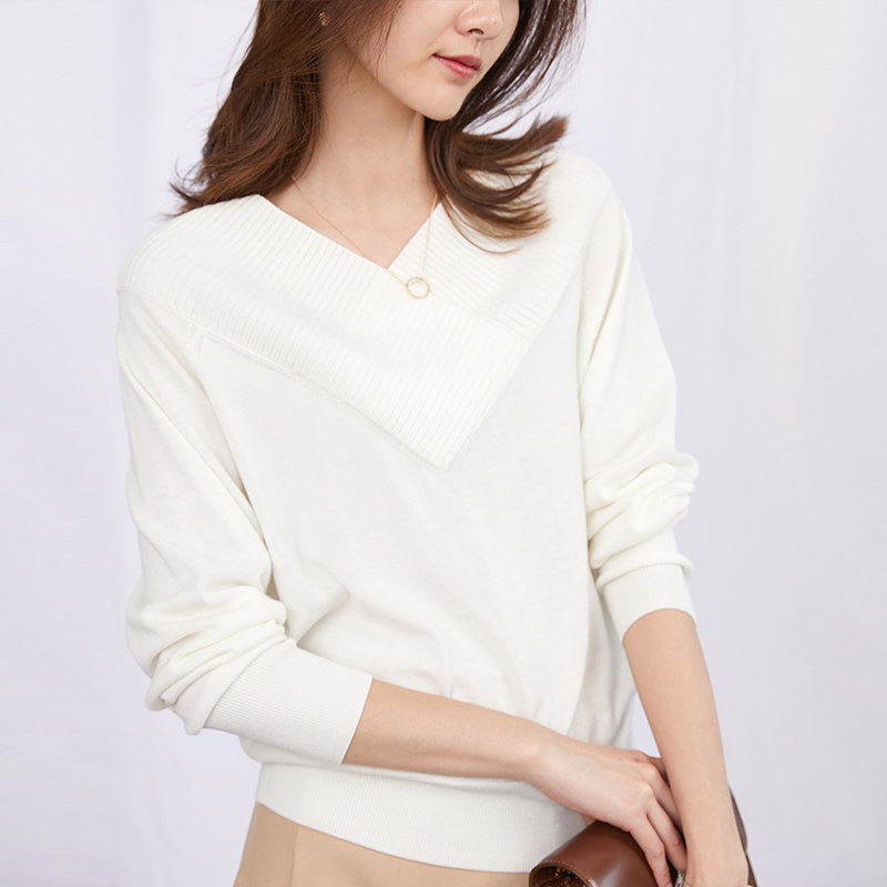 花椿白色v领毛衣女潮针织衫长袖套头针织上衣韩版时尚宽松羊毛衫