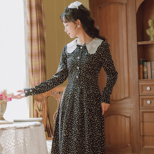 秋冬法式碎花小洋裙文艺复古收腰碎花撞色领赫本高腰大摆连衣裙仙