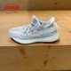 阿迪达斯三叶草男女YEEZY BOOST 350 V2镂空运动鞋2024夏季EF2905