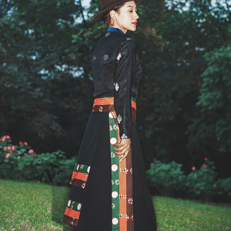 玛咕巴原创藏装的优惠券大全—经典款 高级暗红色金