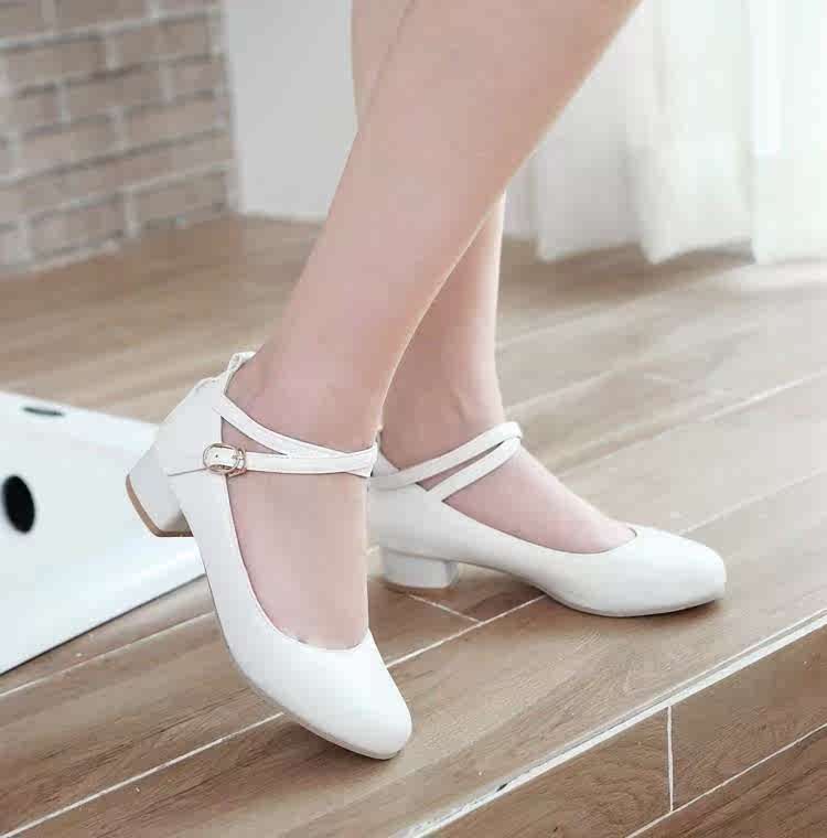一折白皮鞋女 中跟 公主
