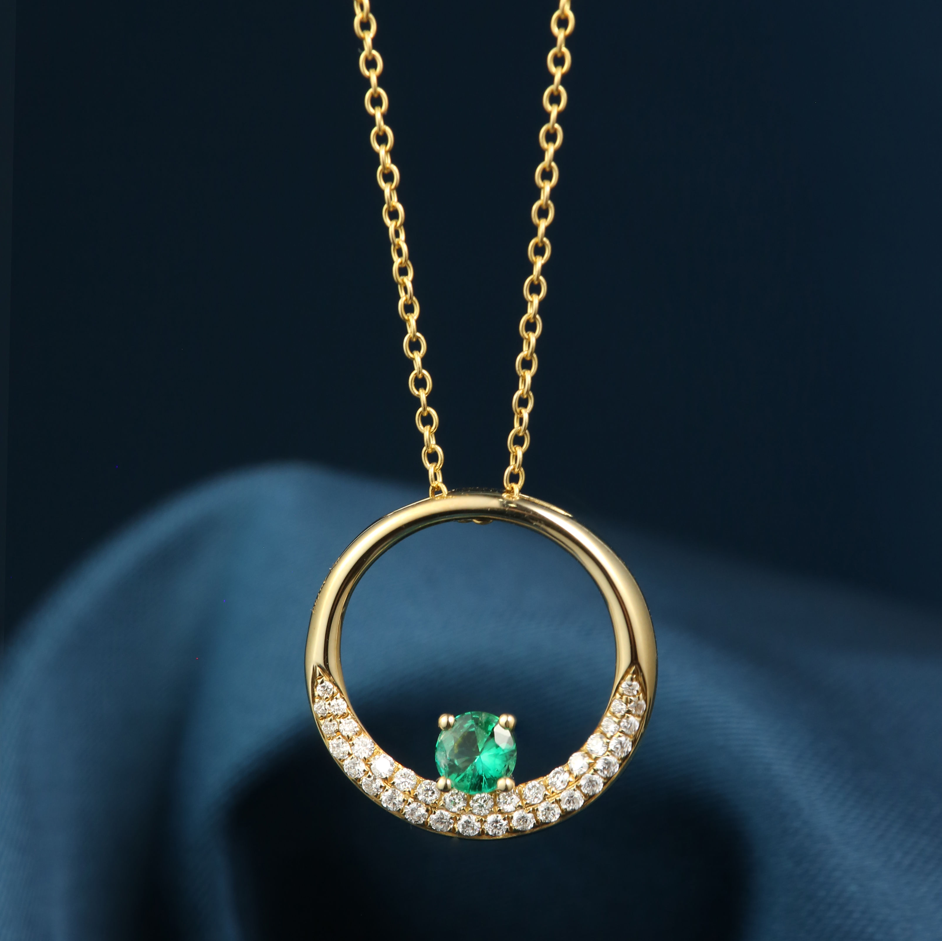 dechuang18k金祖母绿项链镶钻精致日常通勤百搭ol时尚彩宝礼物