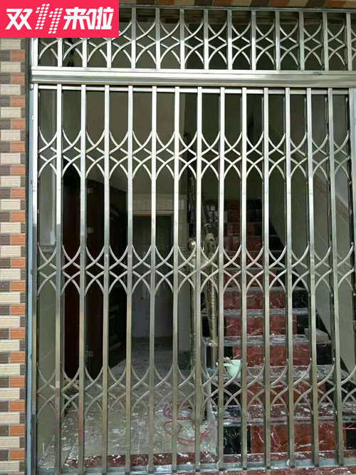 > 不锈钢推拉防盗门