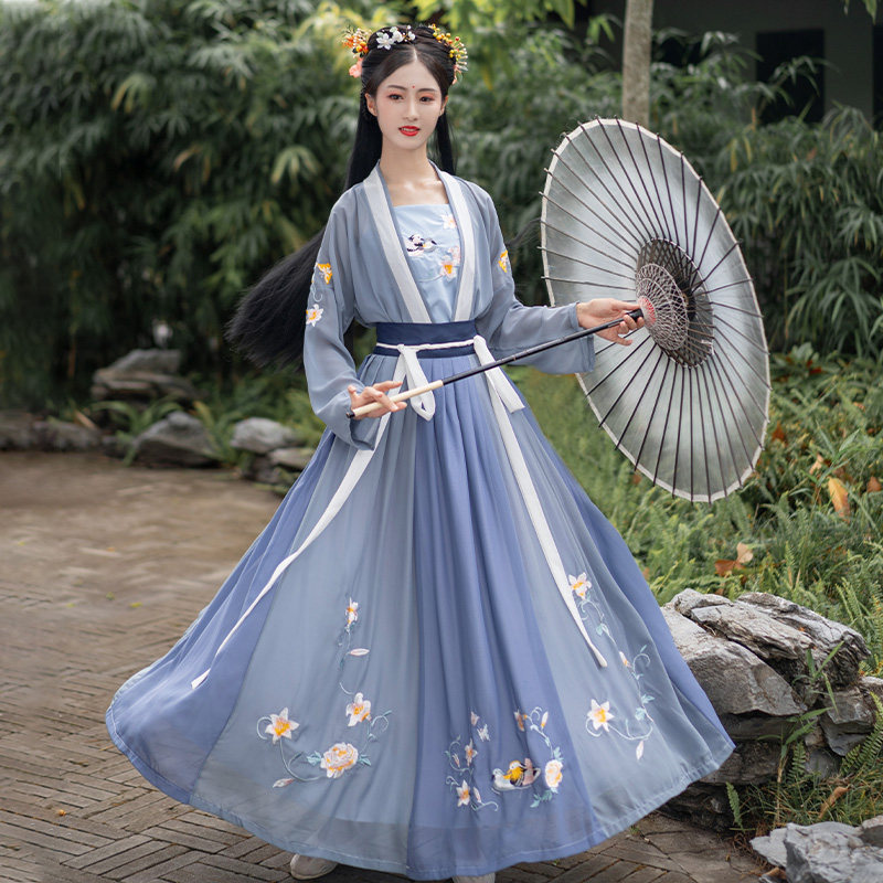 汉服对襟襦裙学生