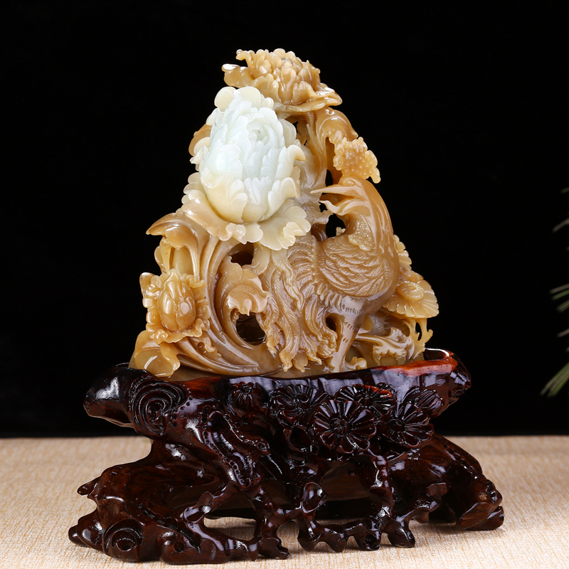 河南省玉石雕刻大师王朝安 和田玉凤戏牡丹摆件687.22g