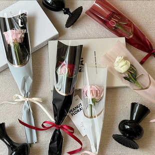 苔米 520情人节烫金LOVE单支袋单枝花束包装袋鲜花透明套袋材料