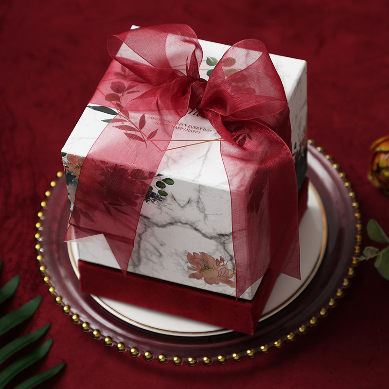 红色喜糖盒纸盒婚庆用品创意伴手礼空盒喜糖纸盒成品含糖个性ins