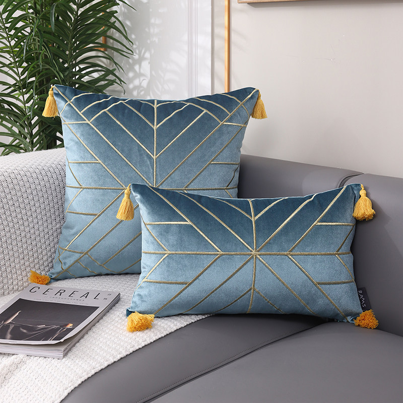 欧式刺绣抱枕丝绒腰枕床头靠枕样板房客厅沙发靠垫蓝色靠包长方形