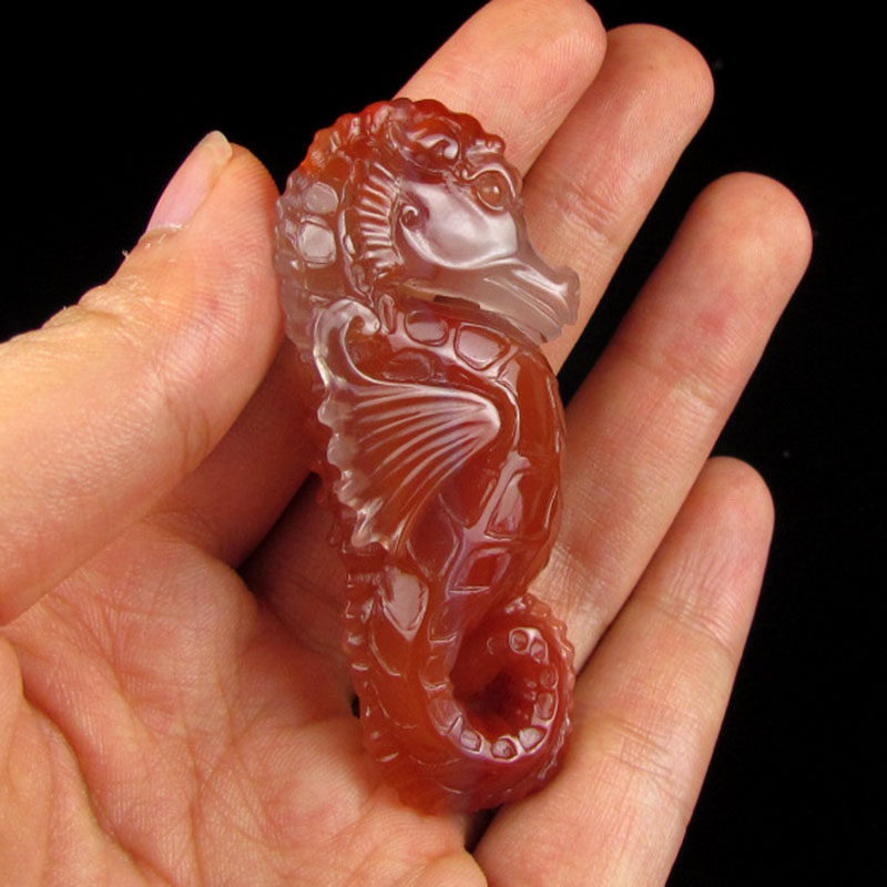 24.34克 传神逼真 南红玛瑙雕 海马挂件